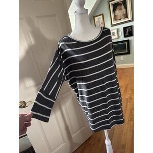Korye XL Lightweight Knit Gray And White Tunic Sweater So Soft!